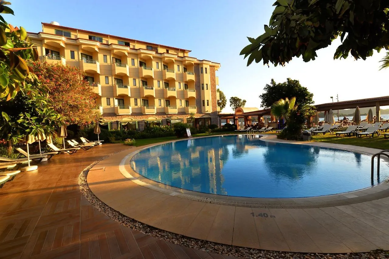 פאטהיה Hotel Mutlu